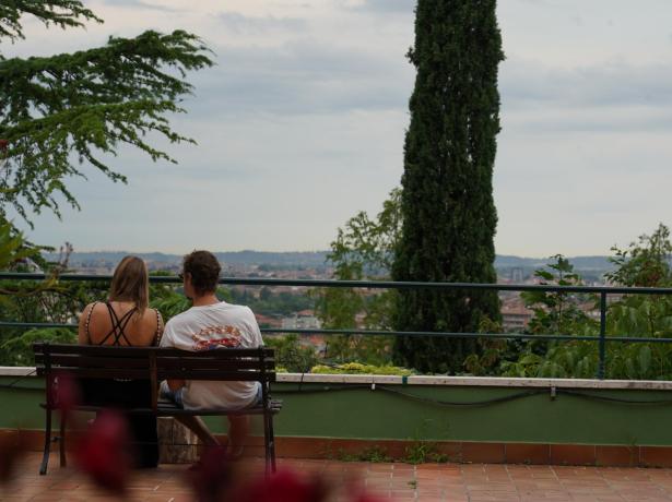 campingcastelsanpietro en offer-campsite-verona-with-pitches-with-panoramic-views 010